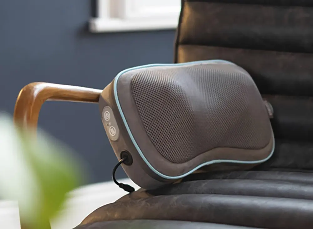 Gối massage cổ vai gáy GST-550HRC-EU Shiatsu 3D