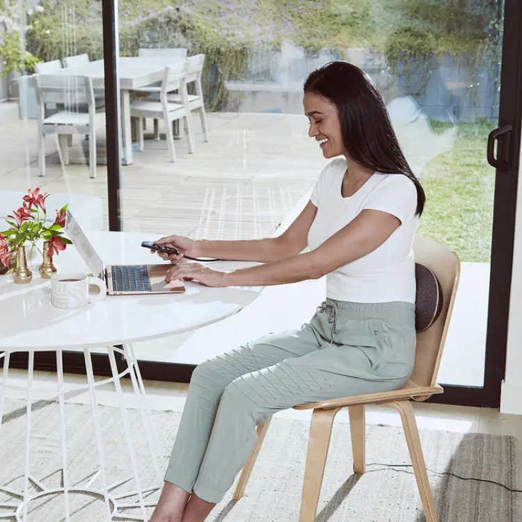 Máy massage lưng Homedics