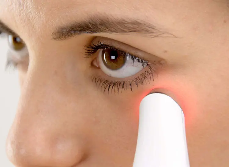 Máy massage mắt EYE-200 HoMedics Máy massage mắt EYE-200 HoMedics