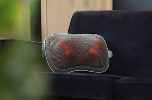 Có nên mua gối massage hồng ngoại hay không?